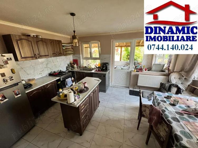 Casa+6338 mp teren, sat Izvoare, 149 900 EURO - 7