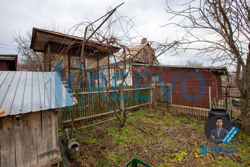 Casă de vânzare Buhuși, Str. Orbic - 28