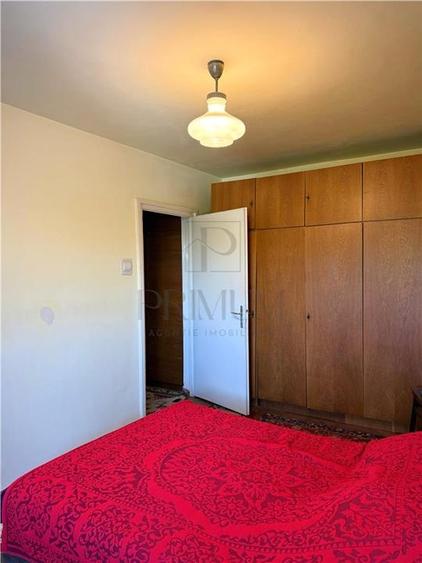 Gheorghe Lazar - decomandat - etaj 3 - centrala proprie - vedere pe 2 laturi! - 5