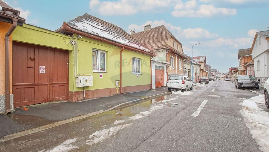 COMISION 0% || Casă-3 camere || zona Grivitei - Blumana - 1