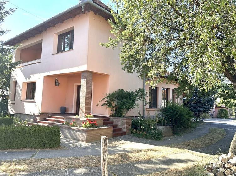 Casa premium cu piscina ,4000 mp teren in Lugasu de Jos ,langa Alesd. - 5