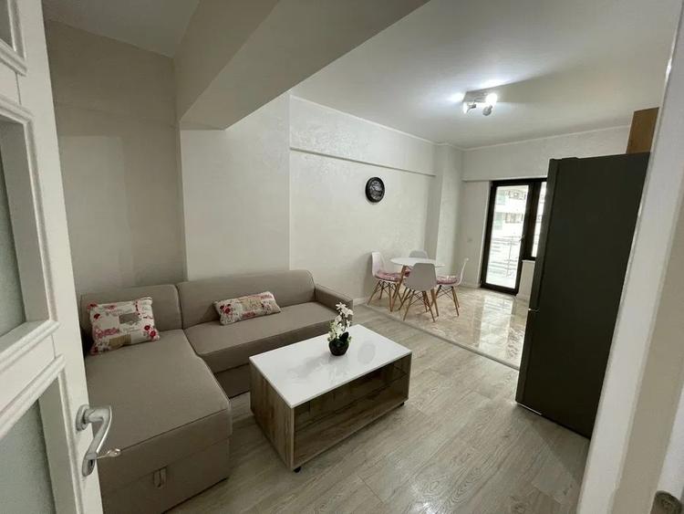 Apartament de 2 camere, decomandat, zona Copou - 1