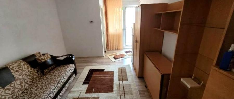 Garsoniera, bucatarie separata, centrala termica, etaj intermediar - Galata - 2