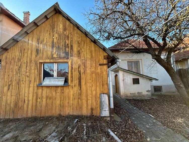 Casa individuala, 719mp teren, 72mp utili - Zona Cetate - 9