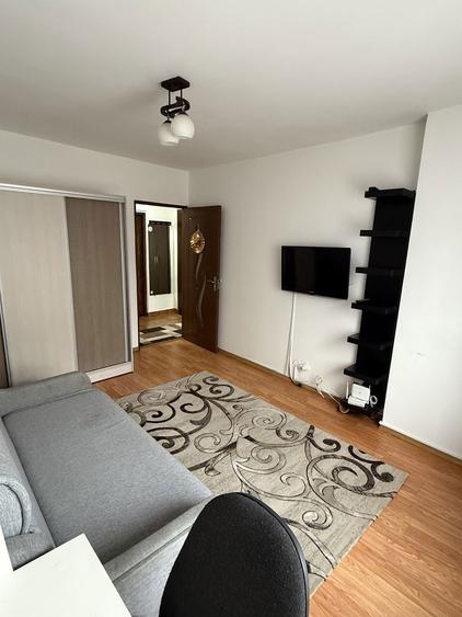 De inchiriat - Garsoniera 29mp, utilata, centrala, etaj 2, langa liceu - 1