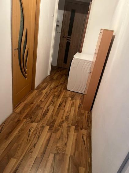 Apartament 2 camere, 45 mp, decomandat, balcon, metrou, 1 Decembrie 1918 - 7