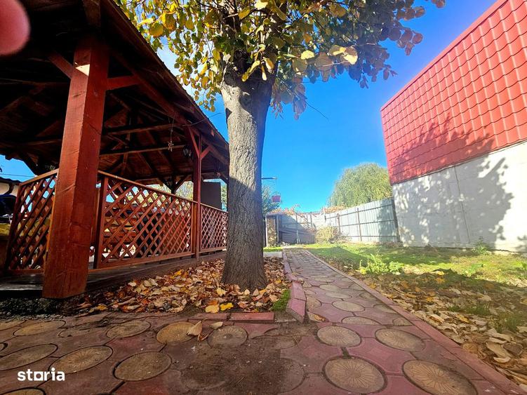 Casa vanzare 6 camere ,cu 629 mp teren zona PARCUL DE SOFT - 10