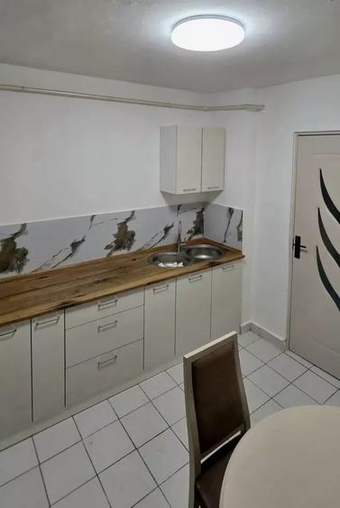 Apartament cu 2 camere decomandat în Cug