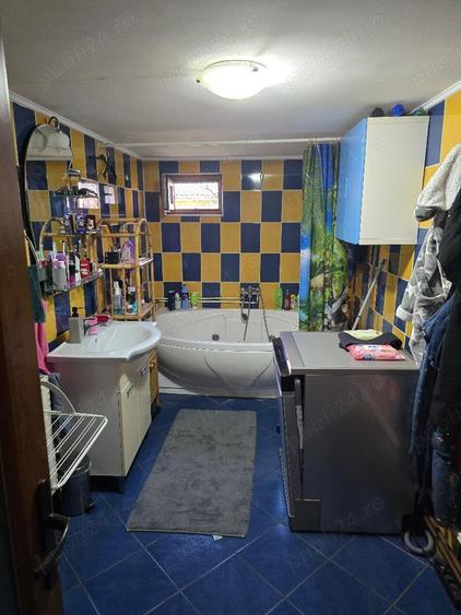 Vand vila P+M , zona Cantemir-Salca, constr 2014, , SC-194 mp, teren 270, gaz - 10