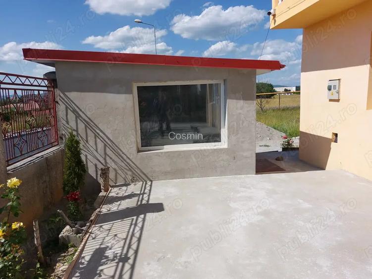 Dau in chirie spa?iu comercial in Dej