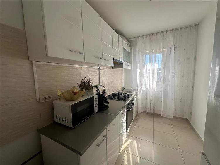 Apartament 2 camere, semidecomandat - Podu Ros - 6