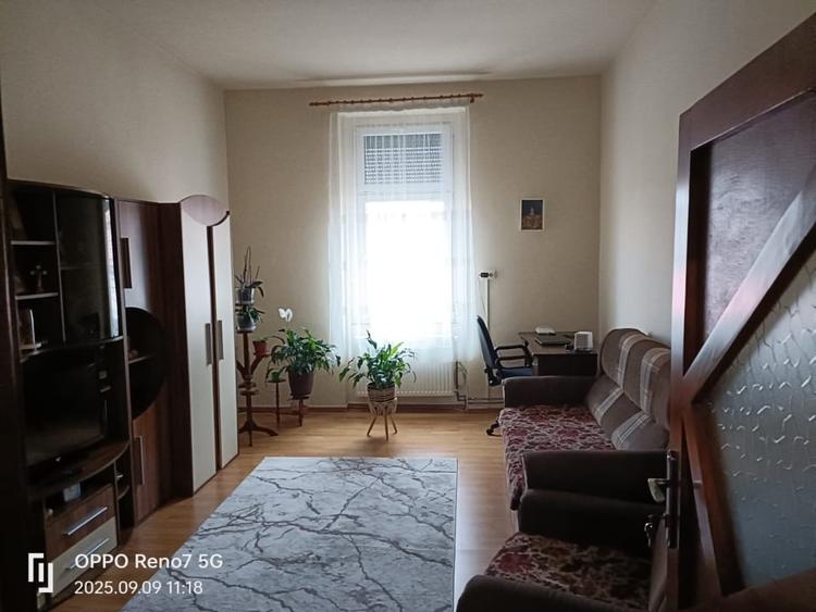 Casă de vânzare în Reghin zona centrală. - 2