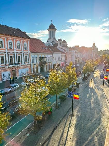 Apartament ultracentral 4 camere, 137 mp - Bdul Eroilor - 2