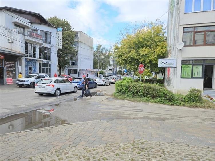 Spatiu comercial modern in Bacau, ideal pentru afacerea ta! - 16