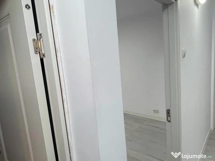 PROPRIETAR | apartament 3 camere decomandate | Centrala proprie | Str. Negru Voda - 1