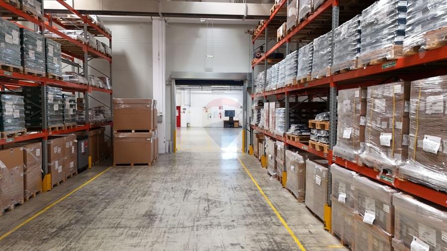 Hală | ISU | 5 Euro+TVA/mp | 2077 mp | lângă VGP Park | Acces centură - 9