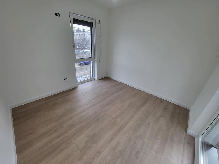 Comision 0%. Langa Iulius Mall. Zid despartitor dublu. Finisaje premium - 23