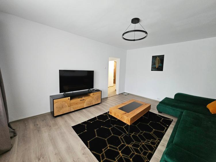 Apartament 3 Camere Mall Vitan cu Centrala Proprie - 2