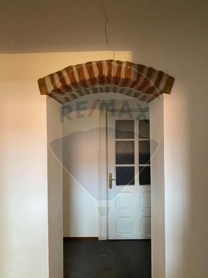 Casa / Vila cu 5 camere de vanzare in zona Central - 13