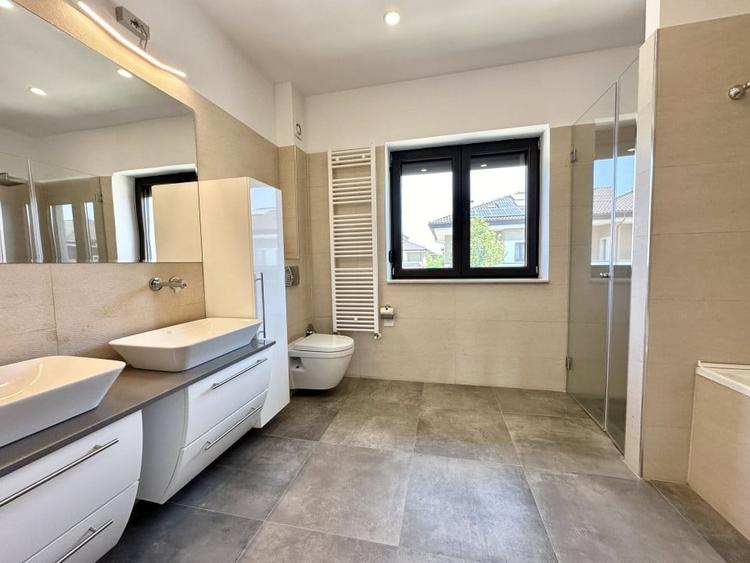 OXFORD GARDENS | VILA COMPLET RENOVATA |  VEDERE SPRE PADURE - 16