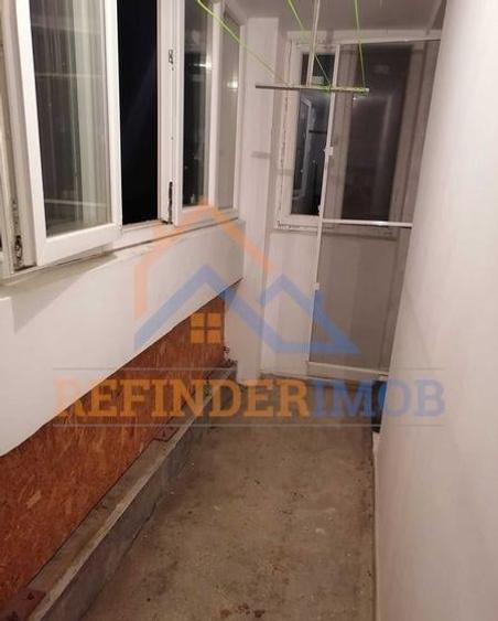 Apartament de vanzare cu 3 camere, zona Titan - 7