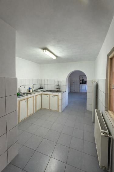 Casă spațioasă 207 mp + garaj zona Stadion, Oradea - 8