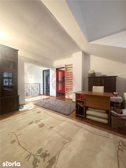 Casa Spatioasa cu Teren de 1000 mp | Poiana - 14