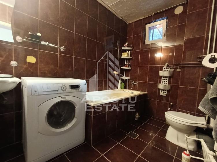 Casa individuala, anvelopata, curte proprie, renovata, Bo... - 8