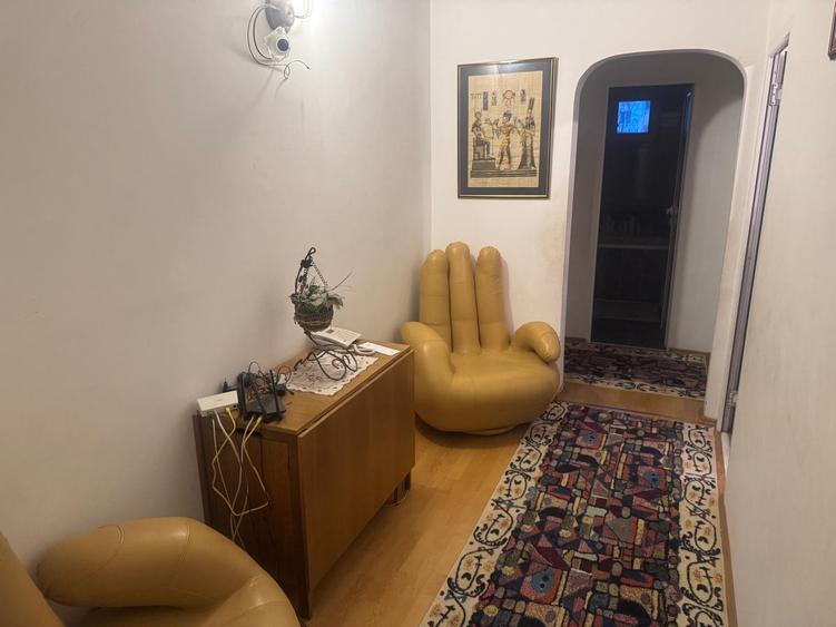 3CD Alexandru , bloc la bulevard , et 2/10 , liber - 4