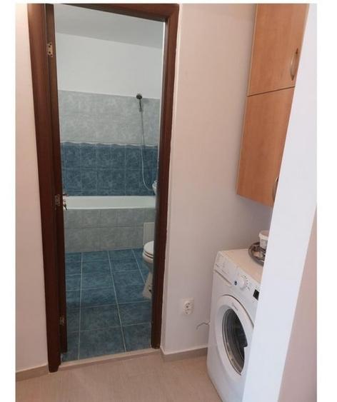 Apartament cu 3 camere decomandat în Berceni