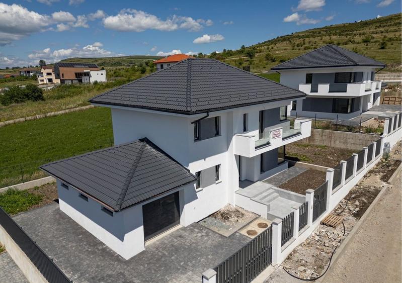 Casa individuala cu garaj Chinteni zona Profi - 1