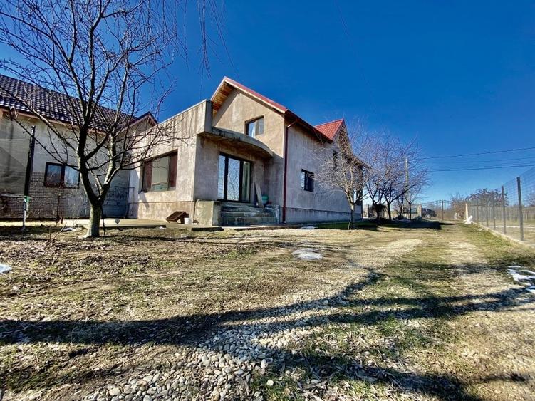 Vanzare Casa P+1 cu teren 450 mp, in Targoviste, zona Ulmi - 1