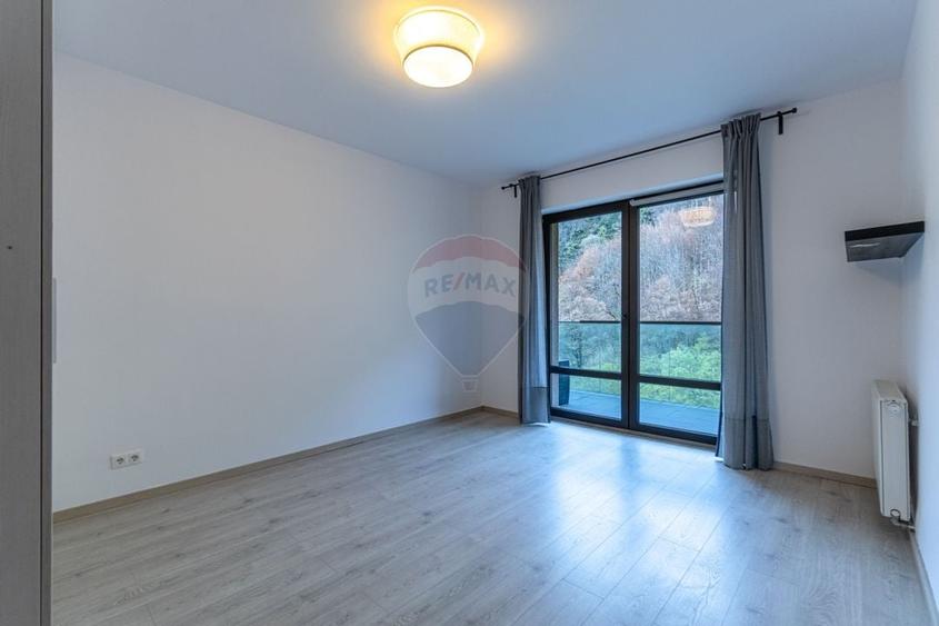 Apartament cu 4 camere de inchiriat Tampa Gardens Racadau etaj 10/12 - 16