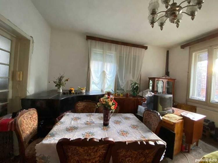 Apartament de vanzare - etajul unei case - 7