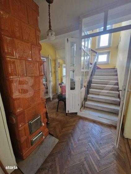 Casă cu 4 camere în Ultracentral