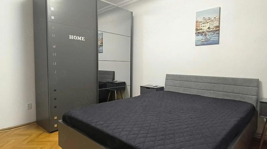 Apartament cu 4 camere decomandat în Central