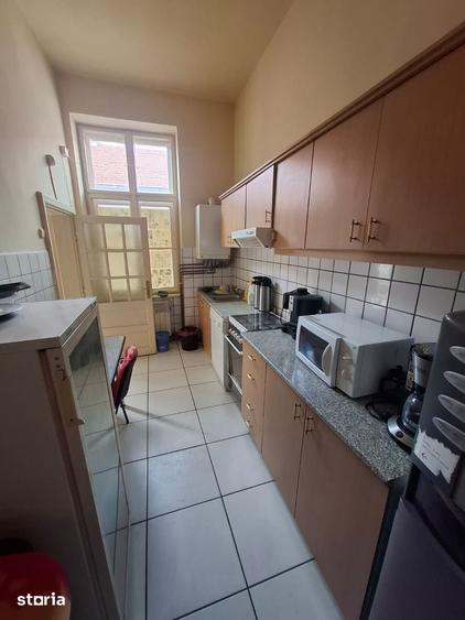 Apartament cu 4 camere în Central