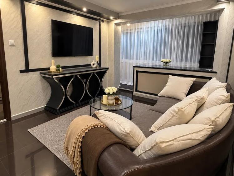 Apartament cu 2 camere semidecomandat, mobilat în Titan
