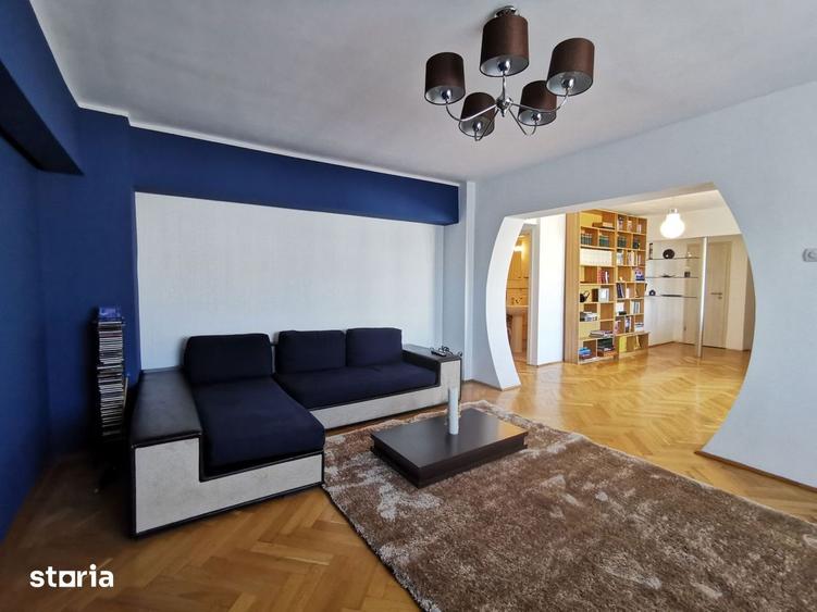 Apartament cu 3 camere decomandat, mobilat în Central