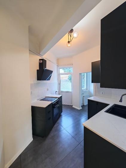 Apartament cu 3 camere decomandat, mobilat în Banu Manta