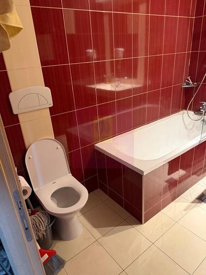 Apartament cu 2 camere decomandat în Vitan
