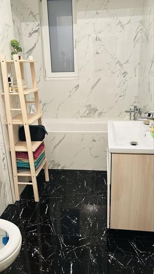 Apartament cu 3 camere decomandat în Burdujeni