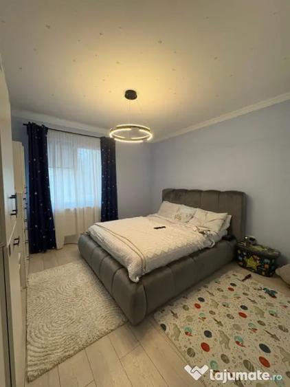 Casă cu 4 camere cu Teren 900 Mp în Satu Nou de Jos