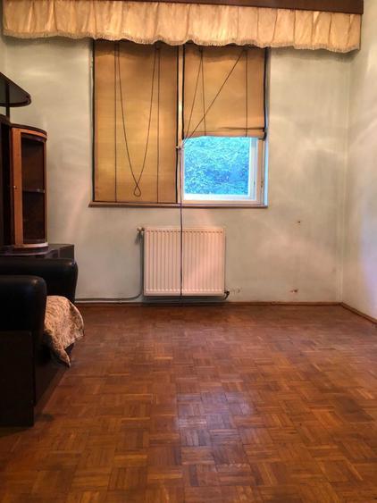 Apartament cu 3 camere decomandat în Triaj
