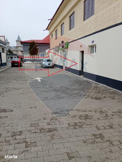 Spațiu comercial, de 23 mp, în Gugești