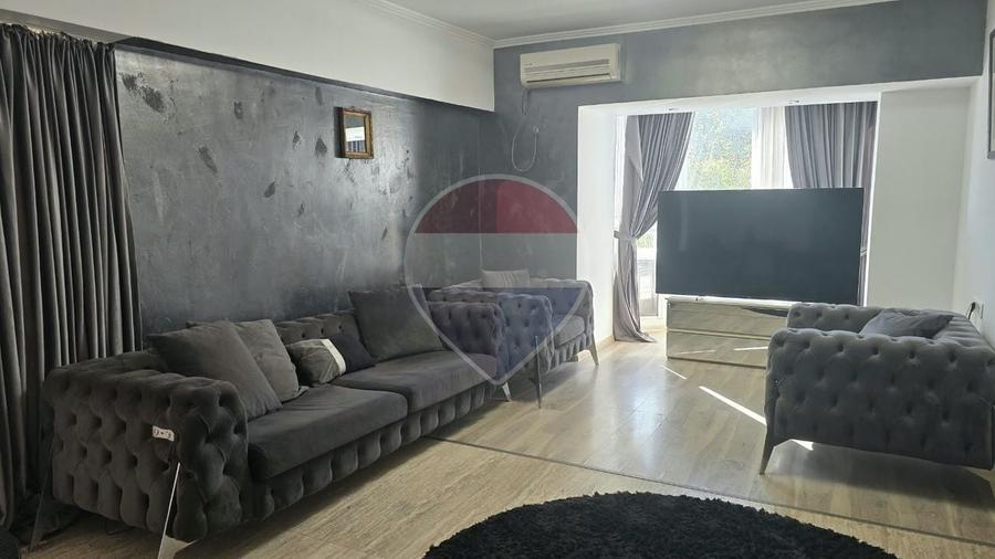 Apartament cu 3 camere decomandat, mobilat în Unirii