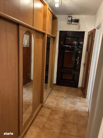 Apartament cu 3 camere în Dristor