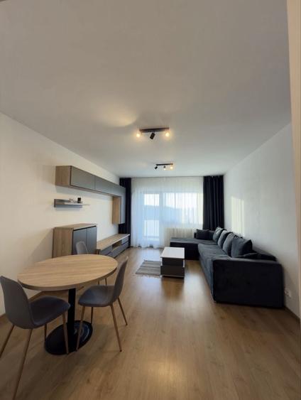 Apartament cu 2 camere decomandat în Astra
