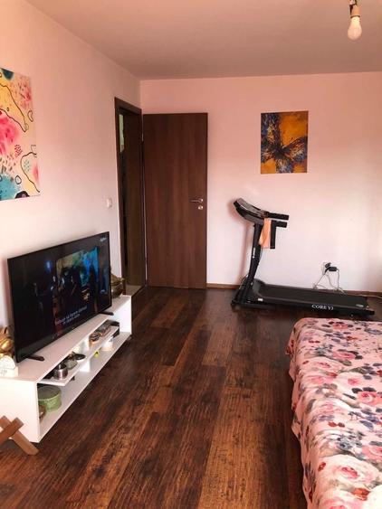 Apartament cu 2 camere decomandat în Baba-Dochia