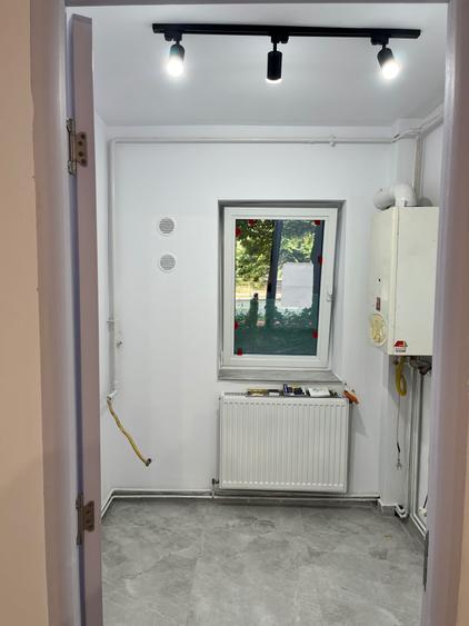 Spațiu comercial, de 35 mp, în Nicolina